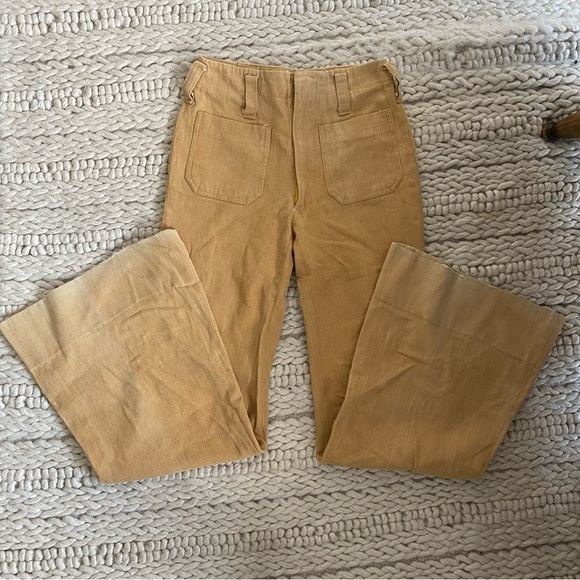 🔥70s tan bell bottoms - Picture 3 of 4